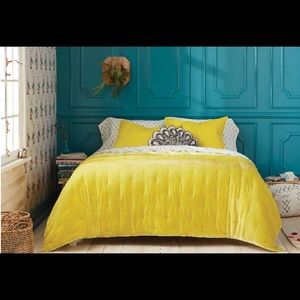 COPY - BRAND NEW Citron velvet king opal house co…